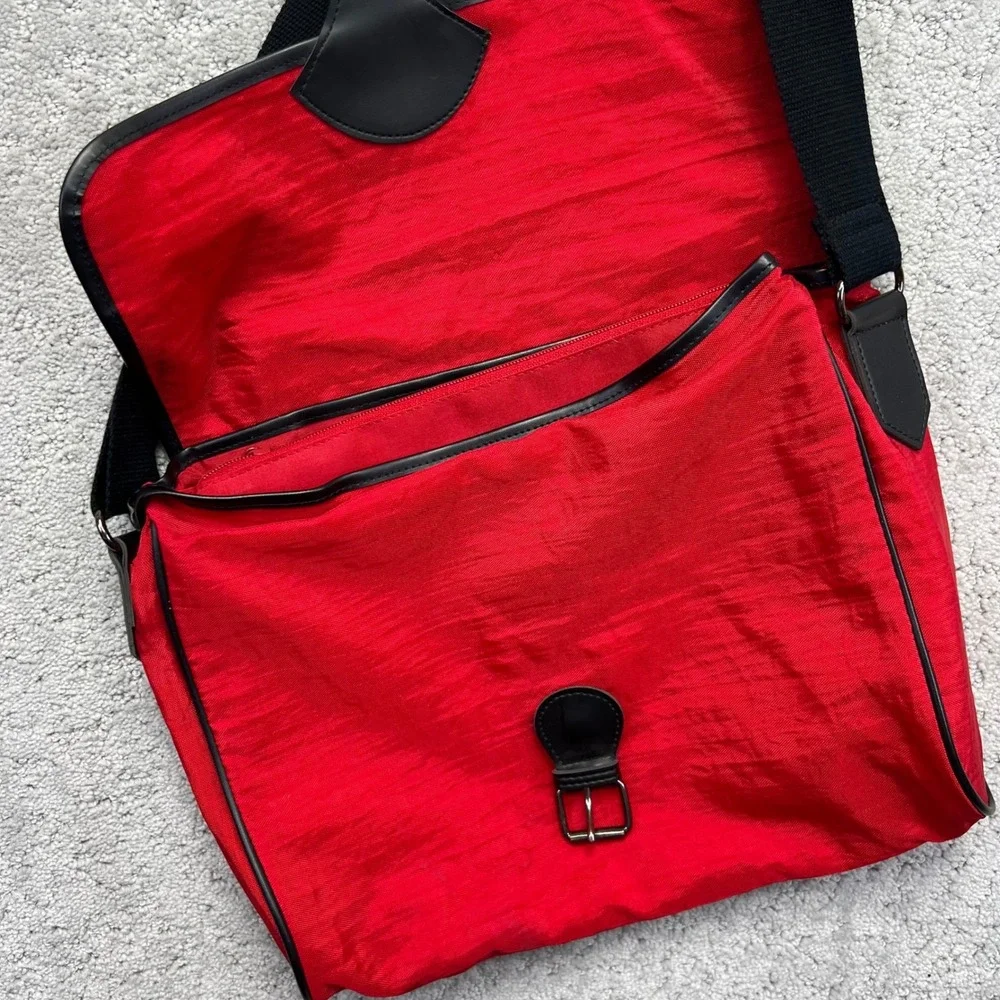 VINTAGE Perry Ellis America Messenger Bag Red Nylon Crossbody Eagle Logo